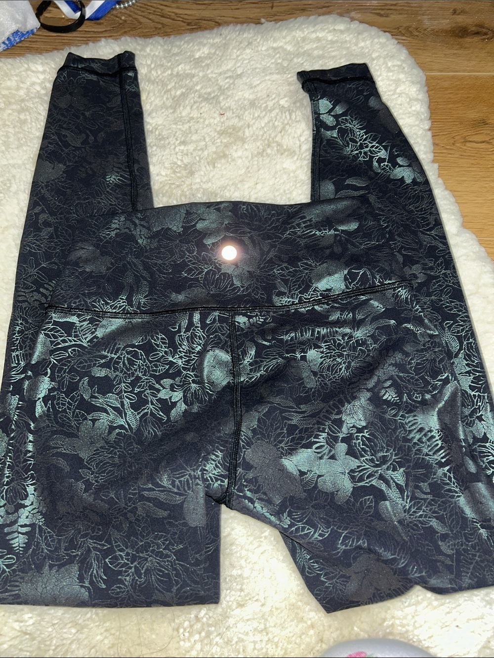 Size six brand new 27.5โ inseam